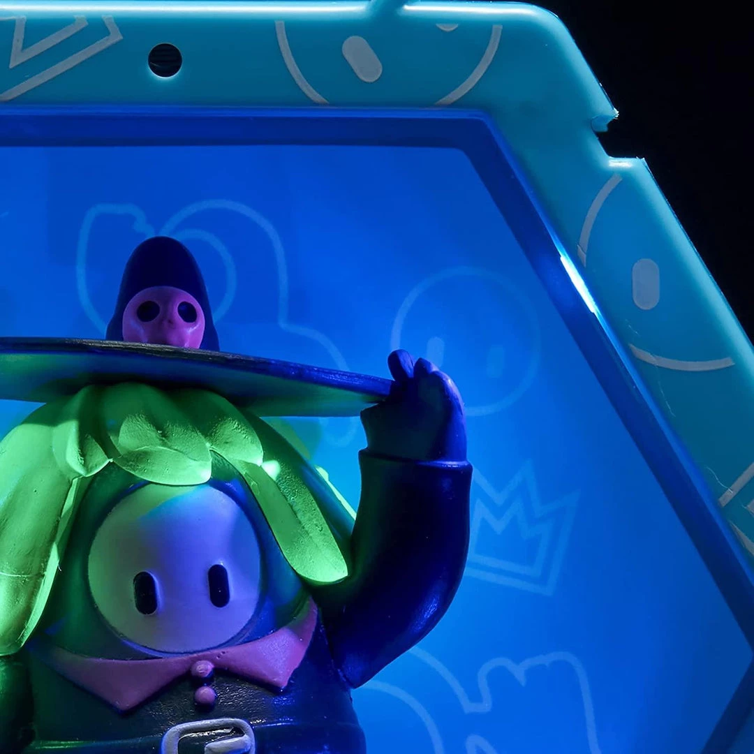 WOW Pods Fall Guys Wicked Witch Swipe Light-Up Figure Connect For Display 6 WOW Pods Fall Guys Wicked Witch Swipe Light-Up Figure Connect For Display