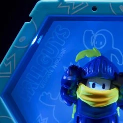 Action Figures WOW Pods Fall Guys Palatin Knight Swipe Light-Up Figure Connect For Display